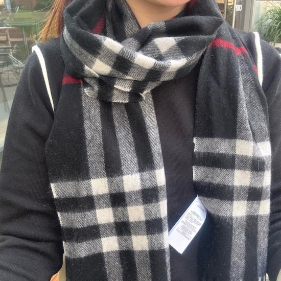 Burberry Check Cashmere Scarf Archive Navy