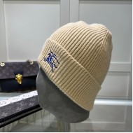 Burberry Ribbed Cashmere Beanie Plaster