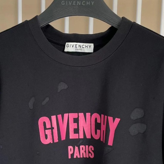 Givenchy Paris Distressed Oversized T Shirt Black / Red