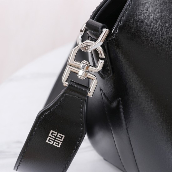 Givenchy Mini Antigona Lock bag in Box leather black