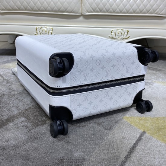 Replica Louis Vuitton Optic White Horizon 55 M10149