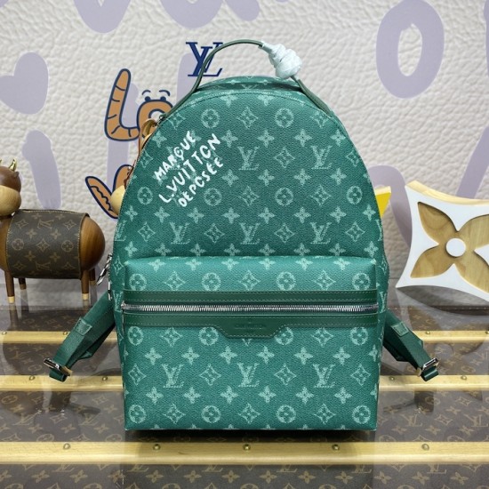 Louis Vuitton Discovery Backpack PM M12780