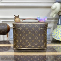 Louis Vuitton Monogram Canvas Nice BB M42265