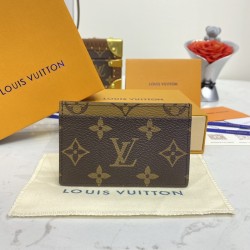 Louis Vuitton Card Holder M69161