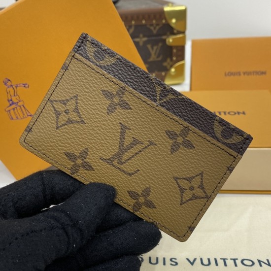 Louis Vuitton Card Holder M69161