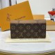 Louis Vuitton Sarah Wallet M80726