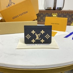 Louis Vuitton Card Holder M81022