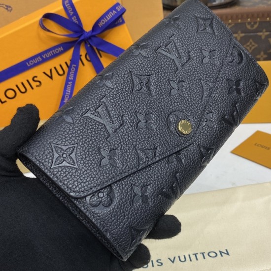 Louis Vuitton Sarah Wallet M82257