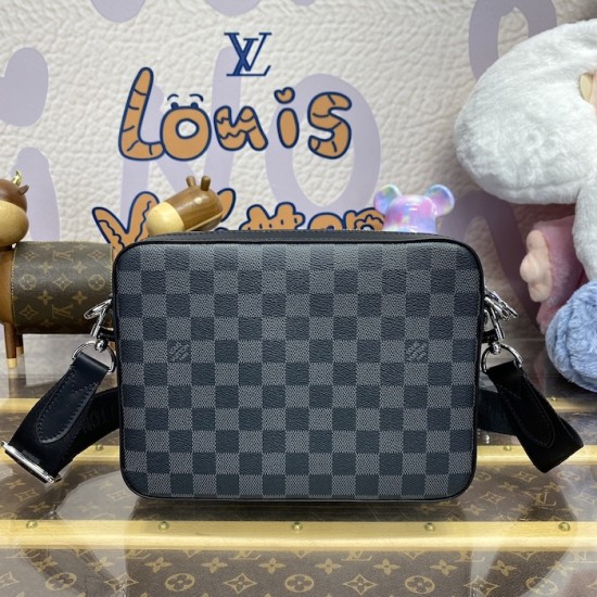 Replica Louis Vuitton Damier Graphite Trio Messenger N40519