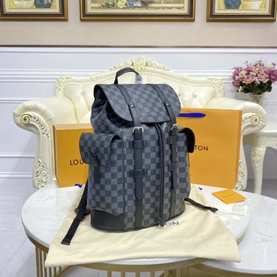 Replica Louis Vuitton Damier Graphite hristopher MM N41379