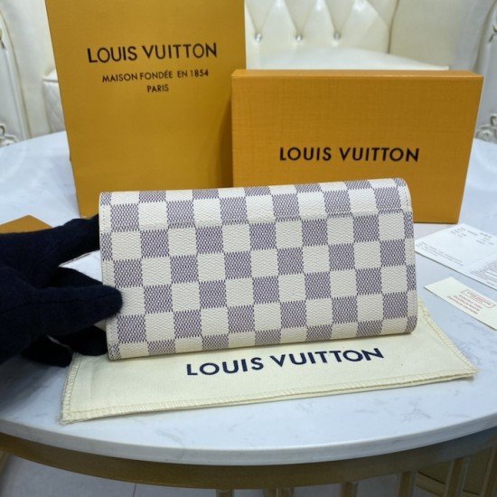 Louis Vuitton Sarah Wallet N63208