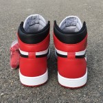 Air Jordan 1 Retro High OG Black Toe