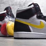 Air Jordan 1 Retro High OG Defiant