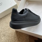 Alexander Mcqueen Oversized Sneaker Black color