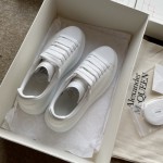 Alexander Mcqueen Oversized Sneaker White color