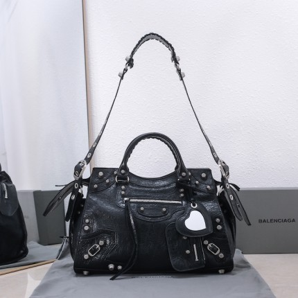 Balenciaga Neo Cagole City Handbag in Black