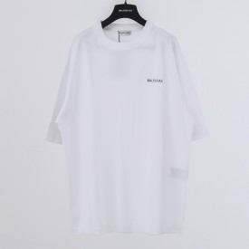 Balenciaga Logo Medium Fit T-shirt in White