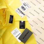 Balenciaga Logo Medium Fit T-shirt in Yellow