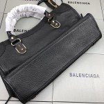 Balenciaga Classic City Shoulder Bag Black/Gold