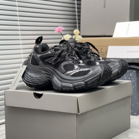 Balenciaga 10XL Sneaker in Black