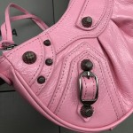 Balenciaga Women's Le Cagole Xs Shoulder Bag in Pink