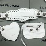 Balenciaga Women's Le Cagole Xs Shoulder Bag in White