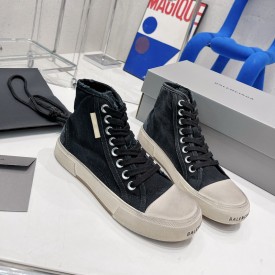 Balenciaga Paris High Top Sneaker in Black