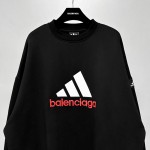 Balenciaga Men's Balenciaga / Adidas Sweatshirt Oversized in Black