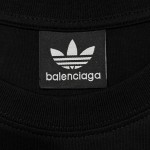 Balenciaga / Adidas T-shirt Oversized in Black