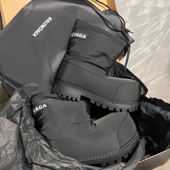 Balenciaga Alaska High Boot in Black