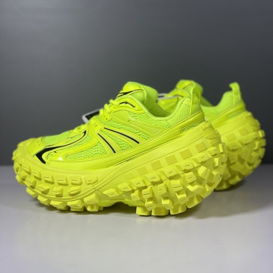 Balenciaga Bouncer Sneaker in Fruit Green