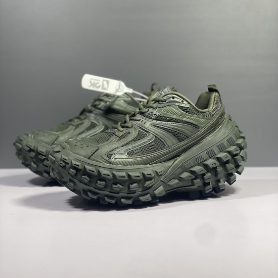 Balenciaga Bouncer Sneaker in Green