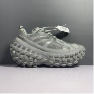 Balenciaga Bouncer Sneaker in Grey