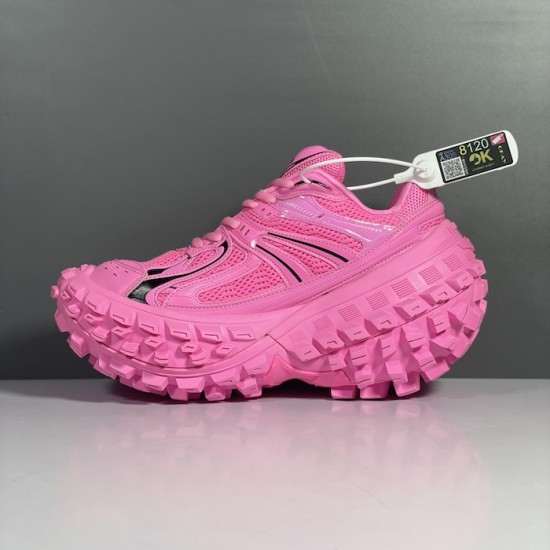 Balenciaga Bouncer Sneaker in Pink