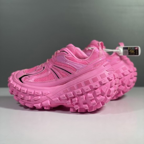 Balenciaga Bouncer Sneaker in Pink