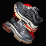 Balenciaga Triple S Sneaker Black / Red