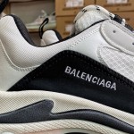 Balenciaga Triple S Sneaker White / Black / Grey