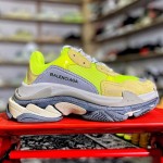 Balenciaga Triple S Sneaker Grey / Green