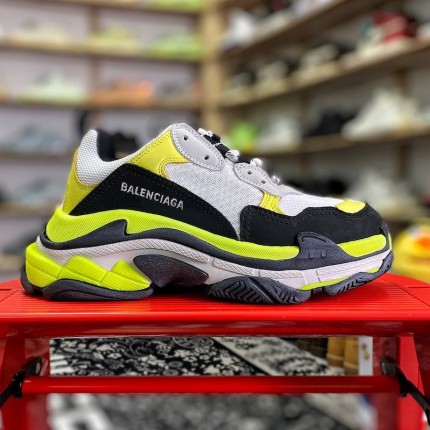 Balenciaga Triple S Sneaker White / Yellow