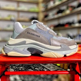 Balenciaga Triple S Sneaker Dark Grey