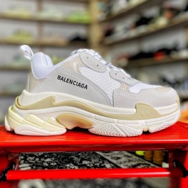 Replica Balenciaga Triple S Sneakers