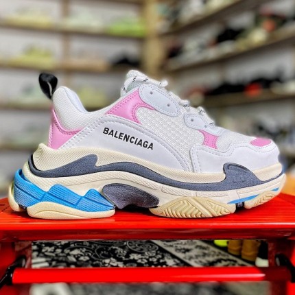 Balenciaga Triple S Sneaker White / Pink