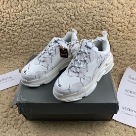 Replica Balenciaga Triple S Sneakers