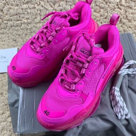 Replica Balenciaga Triple S Sneakers