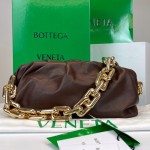 B V The Chain Pouch Chocolate