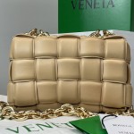 B V The China Cassette Bag Beige