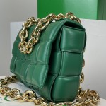 B V The China Cassette Bag Green