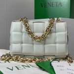 B V The China Cassette Bag White