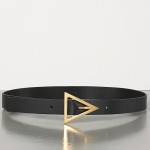 B V Belt in smooth calf leather black / gold