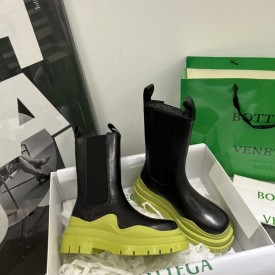 B V Tire Chelsea Boot Black / Lemon